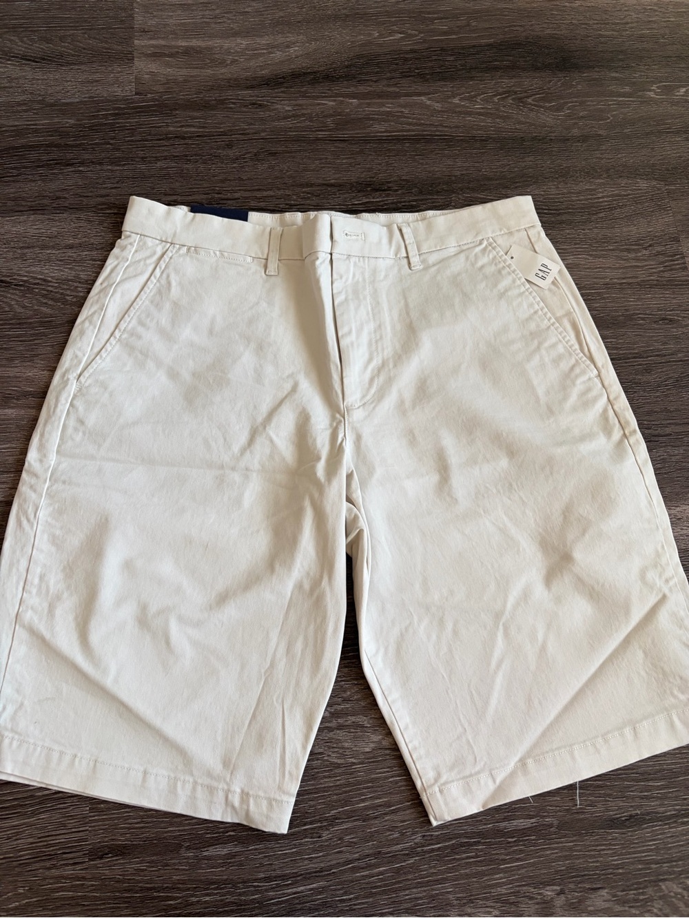 NWT Gap Men's Flex Shorts Size 33